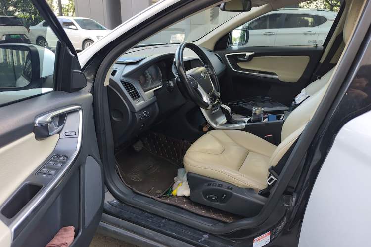 Used Volvo XC60 2013 T5 Comfort Edition Driver Seat