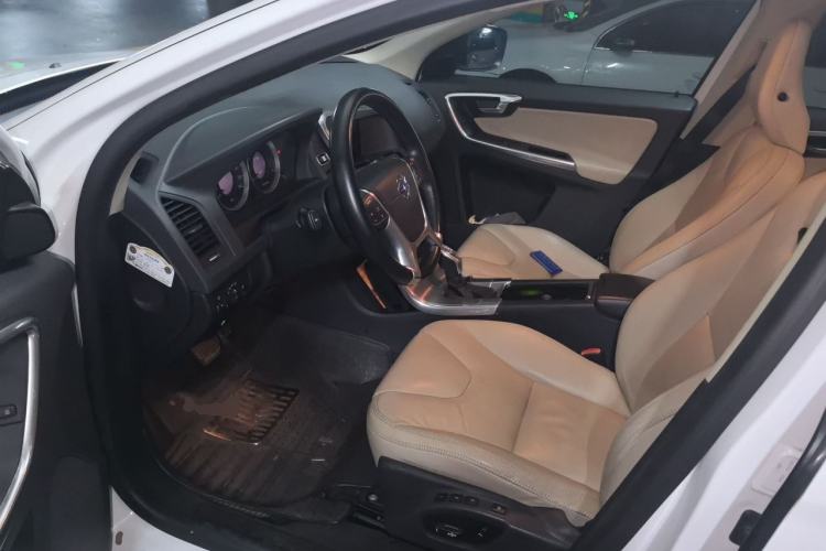 Used Volvo XC60 2013 T6 AWD Comfort Edition Driver Seat