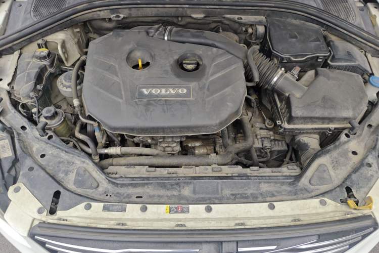 Used Volvo XC60 2013 T5 Comfort Edition Engine Bay
