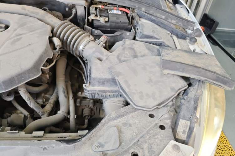 Used Volvo XC60 2013 T5 Comfort Edition Engine Bay Left