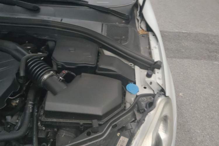 Used Volvo XC60  Engine Bay Left