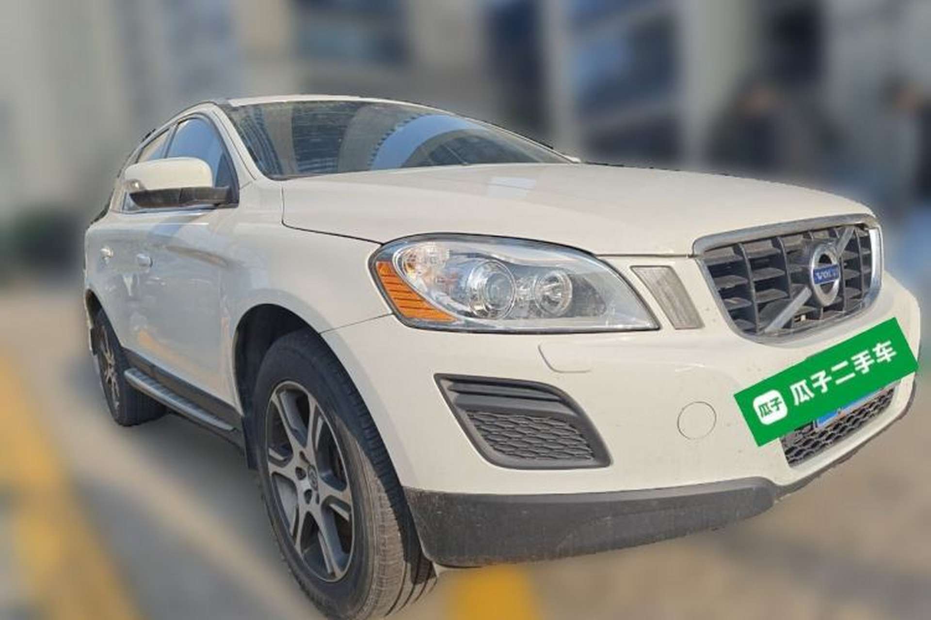 Used Volvo XC60 2013 T5 Comfort Edition Front Right 45 Deg