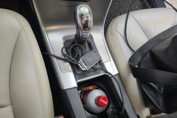 Used Volvo XC60 2013 T6 AWD Comfort Edition Gear Lever