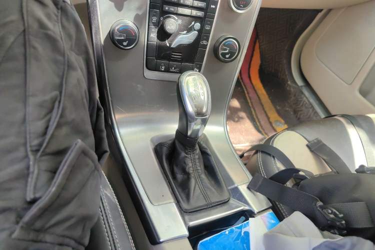 Used Volvo XC60 2013 T5 Zhiya Edition Gear Lever