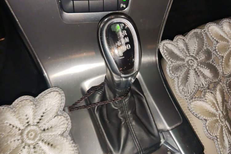 Used Volvo XC60 2013 T6 AWD Comfort Edition Gear Lever