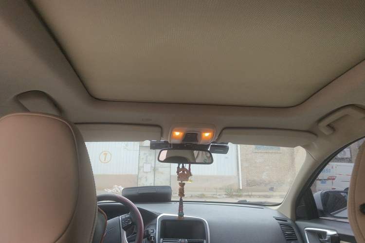 Used Volvo XC60 2013 T5 Comfort Edition Headliner