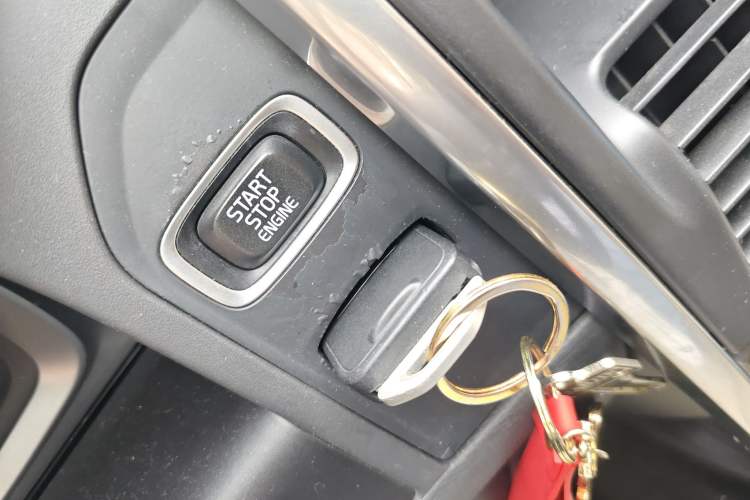 Used Volvo XC60 2013 T5 Comfort Edition Interior 1