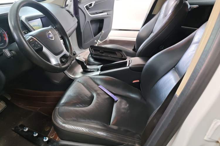 Used Volvo XC60 2013 T5 Comfort Edition Left Front Seat