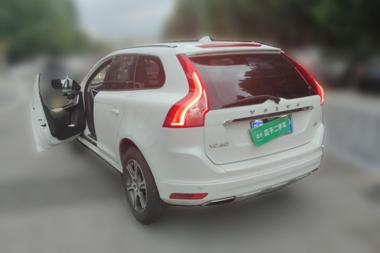 Used Volvo XC60  Rear Left 45 Deg