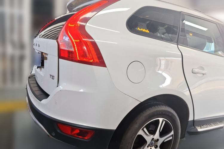 Used Volvo XC60 2013 T5 Comfort Edition Rear Right 45 Deg