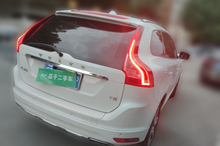 Used Volvo XC60  Rear Right 45 Deg