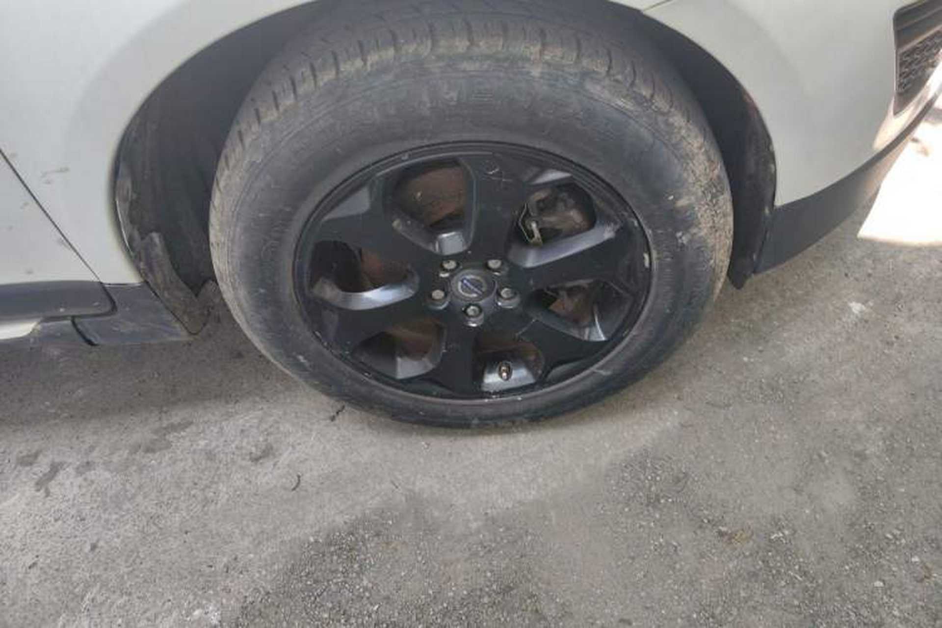 Used Volvo XC60 2013 T5 Zhiya Edition Right Front Wheel Hub