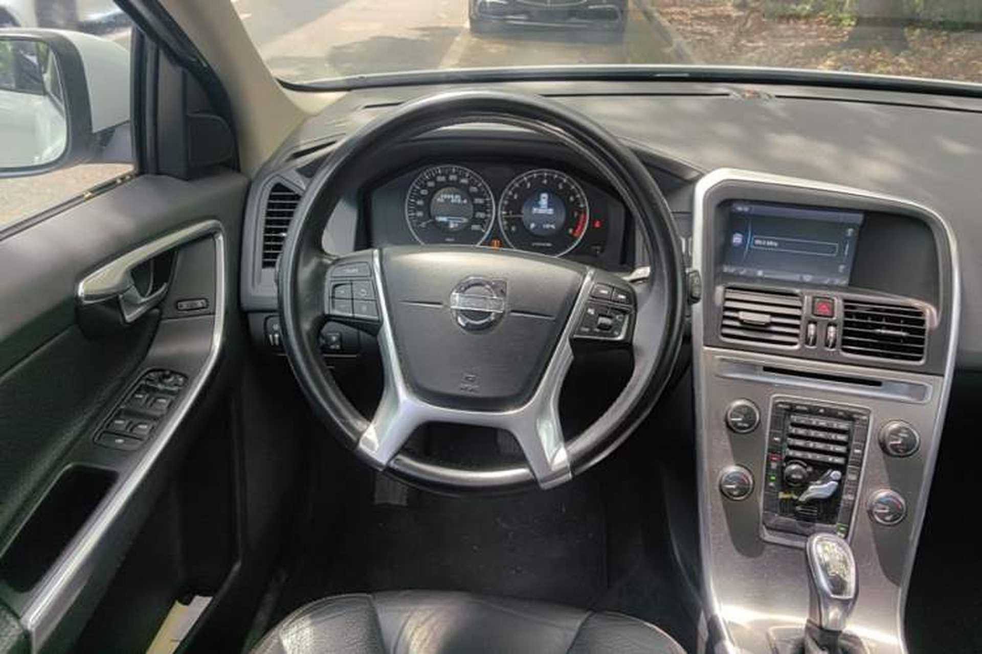 Used Volvo XC60 2013 T5 Comfort Edition Steering Wheel
