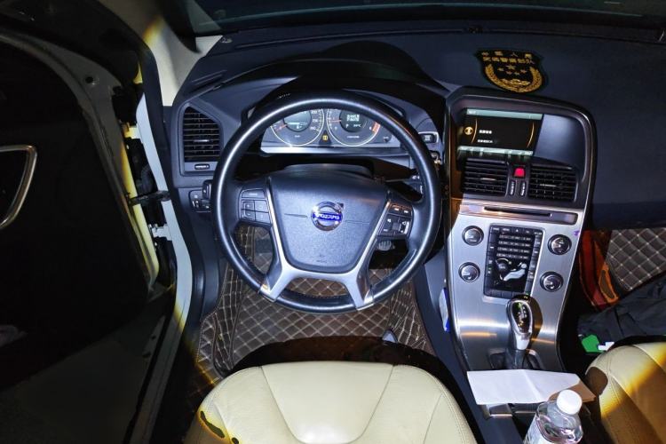 Used Volvo XC60 2013 T5 Comfort Edition Steering Wheel