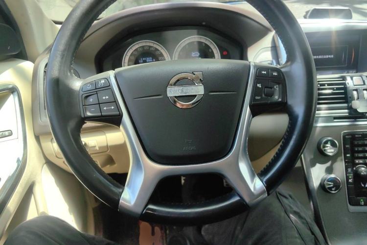 Used Volvo XC60 2013 T5 Zhiya Edition Steering Wheel