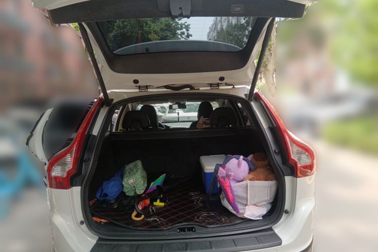 Used Volvo XC60 2013 T6 AWD Comfort Edition Trunk