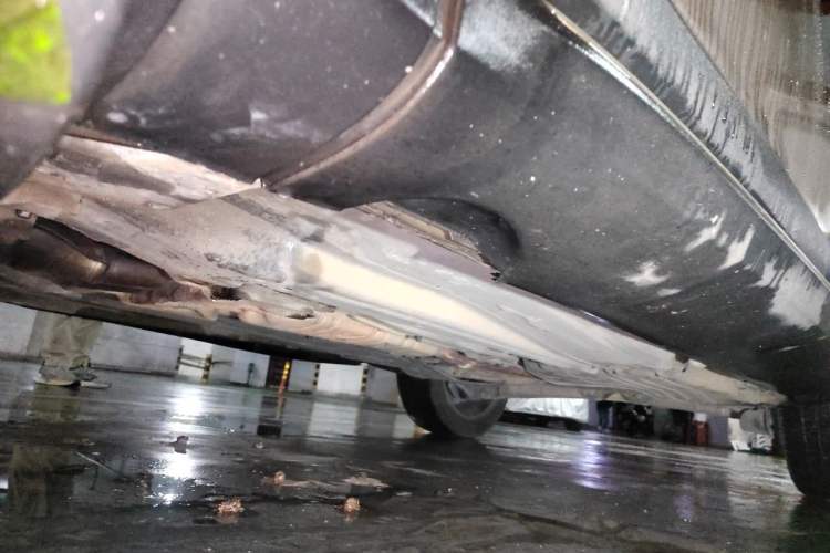Used Volvo XC60 2013 T6 AWD Comfort Edition Chassis Front Left