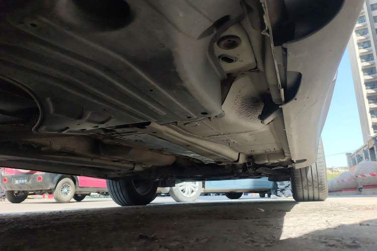 Used Volvo XC60 2013 T5 Zhiya Edition Chassis Rear Right