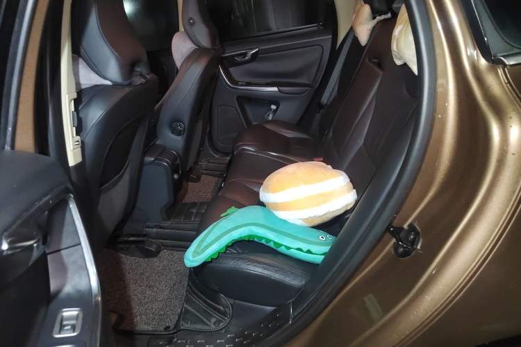 Used Volvo XC60 2013 T6 AWD Comfort Edition Left Rear Seat