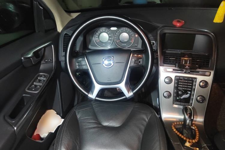 Used Volvo XC60 2013 T6 AWD Comfort Edition Steering Wheel