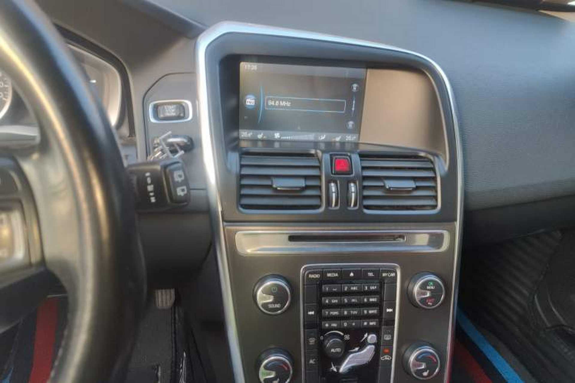 Used Volvo XC60 2014 T5 Zhiyi Edition Audio And AC Panel