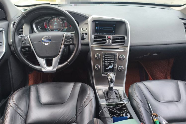 Used Volvo XC60 2014 T5 Zhiya Edition Center Console