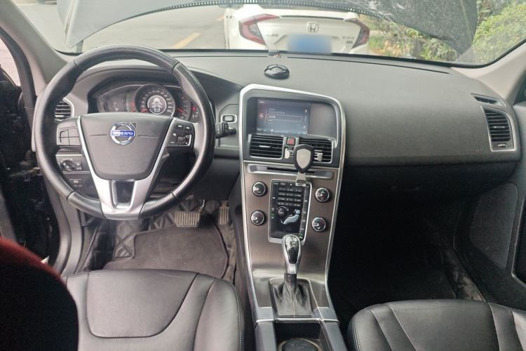 Used Volvo XC60 2014 Facelift T5 Zhiyi Edition Center Console