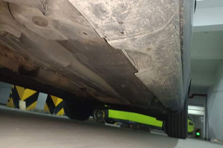 Used Volvo XC60 2014 T5 Zhiyi Edition Chassis Front Left
