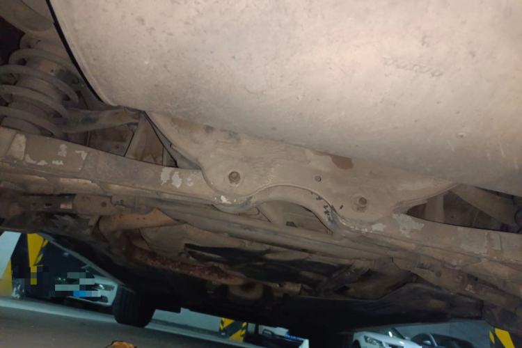 Used Volvo XC60 2014 T5 Zhiyi Edition Chassis Rear