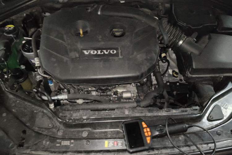 Used Volvo XC60 2014 T5 Zhiyi Edition Engine Bay
