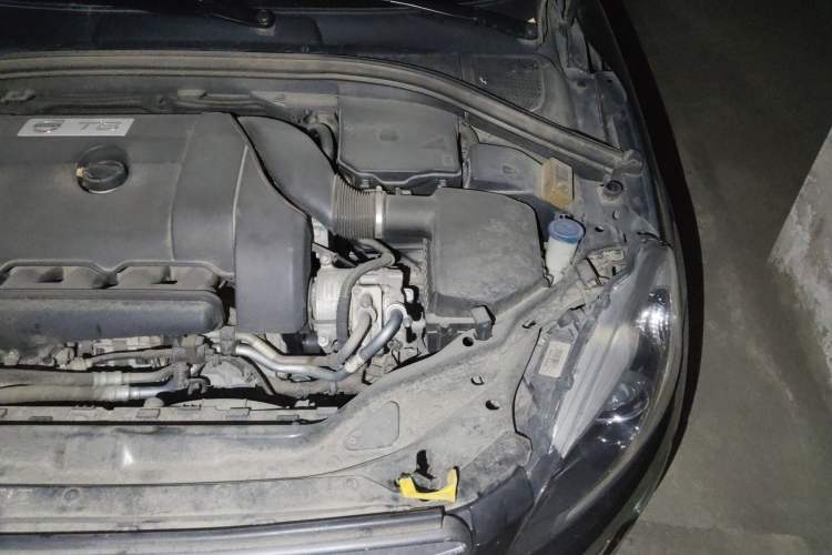 Used Volvo XC60 2014 T6 Zhiyi Edition Engine Bay Left