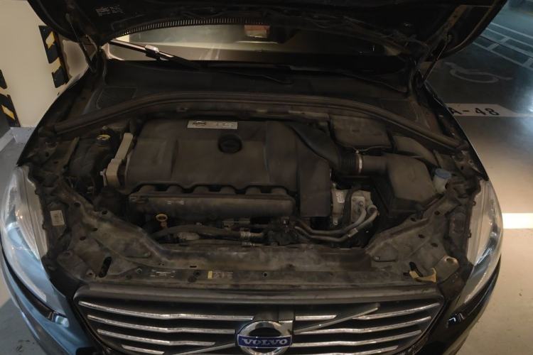 Used Volvo XC60 2014 T6 Zhiyi Edition Engine Bay