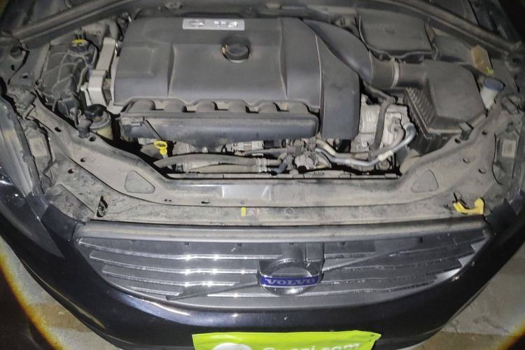 Used Volvo XC60 2014 T6 Zhiyi Edition Engine Bay