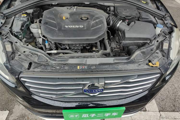 Used Volvo XC60 2014 T5 Zhiyi Edition Engine Bay