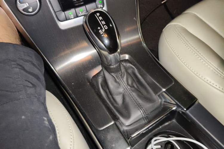 Used Volvo XC60 2014 T5 Zhiyi Edition Gear Lever