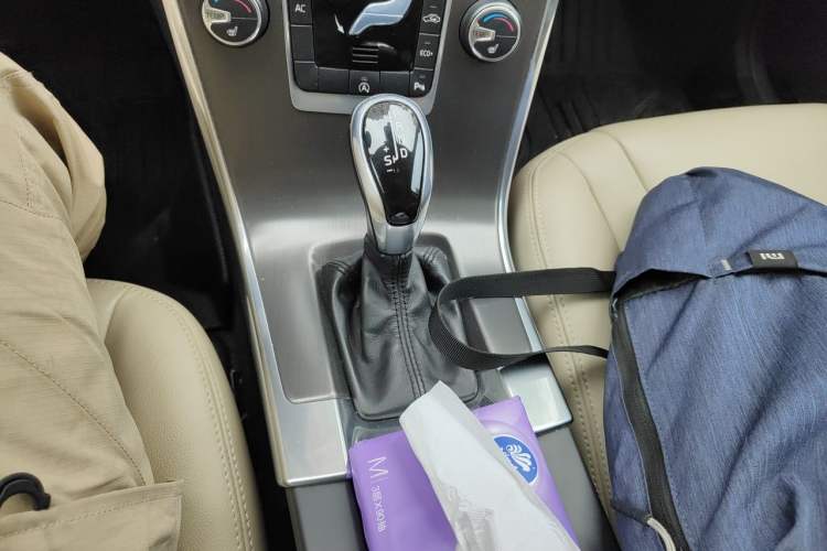 Used Volvo XC60 2014 Facelift T5 Zhiyi Edition Gear Lever