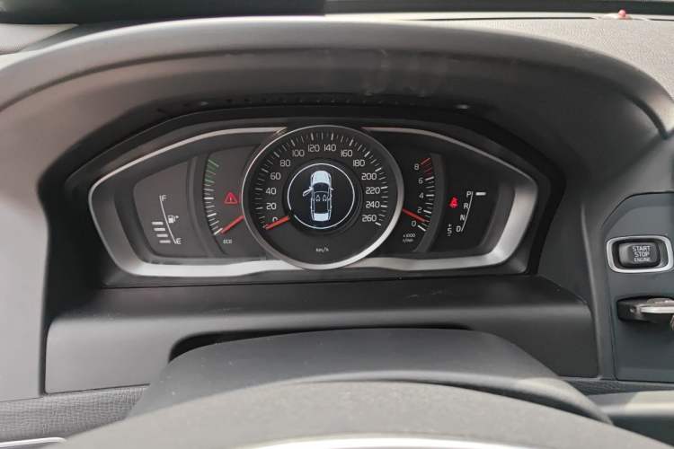 Used Volvo XC60 2014 Facelift T5 Zhiyi Edition Instrument Cluster
