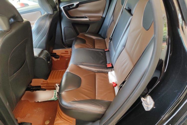 Used Volvo XC60 2014 Restyled T5 Zhiya Edition Left Rear Seat