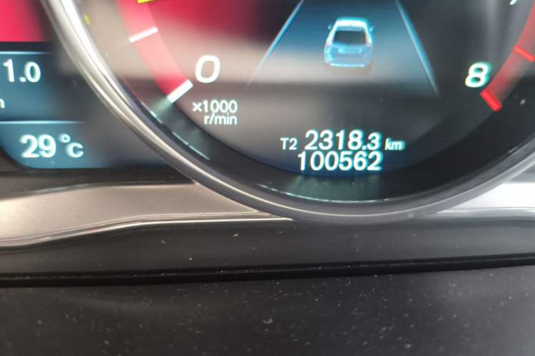 Used Volvo XC60 2014 T5 Zhiya Edition Odometer Close Up