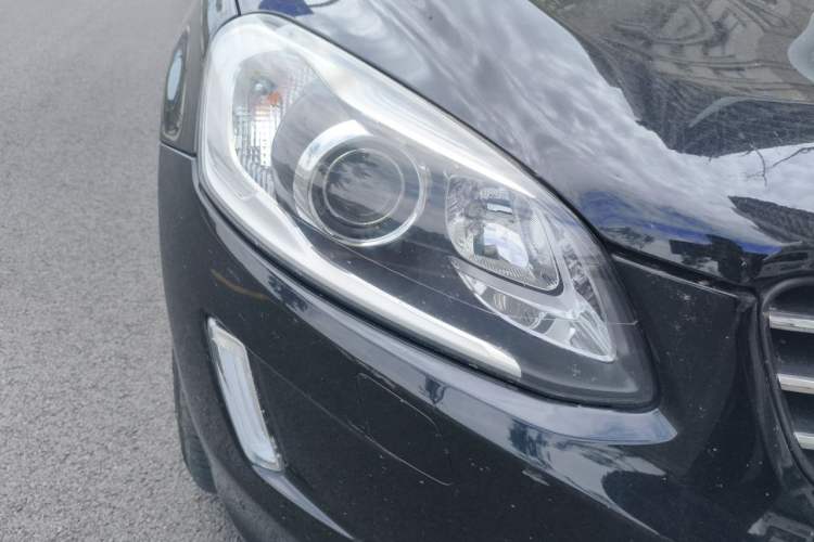 Used Volvo XC60 2014 T5 Zhiya Edition Right Front Headlight