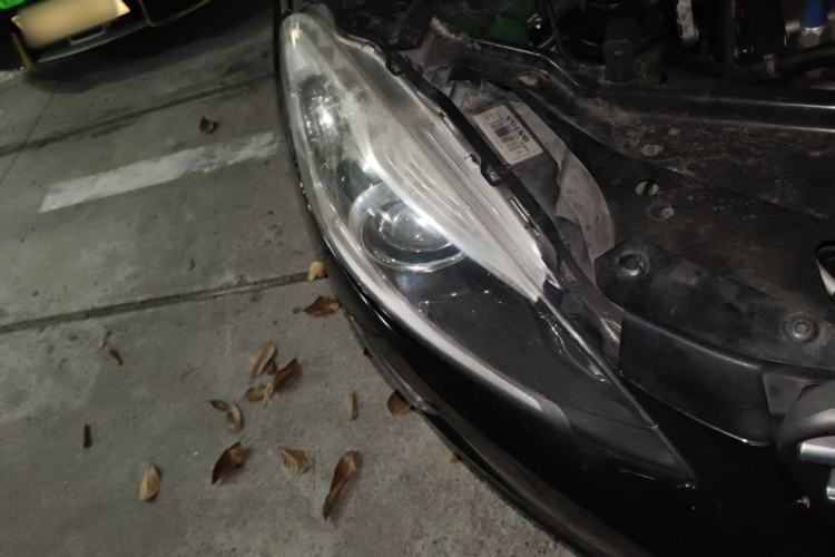 Used Volvo XC60 2014 T5 Zhiyi Edition Right Front Headlight