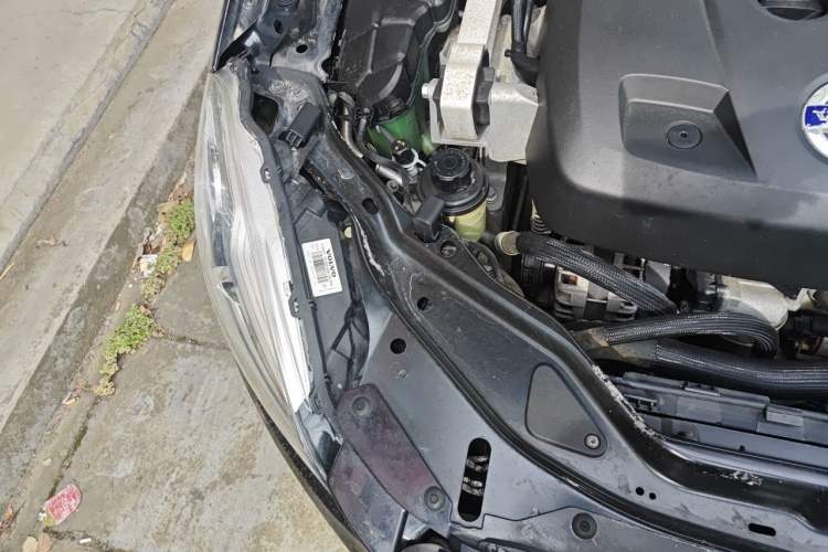 Used Volvo XC60 2014 Facelift T5 Zhiyi Edition Right Front Headlight