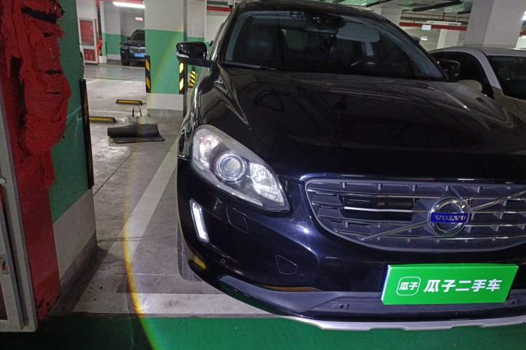 Used Volvo XC60 2014 T5 Zhiya Edition Right Front Headlight