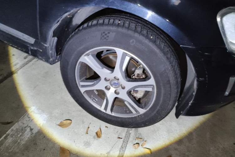 Used Volvo XC60 2014 T5 Zhiyi Edition Right Front Wheel Hub