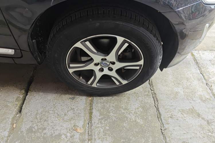 Used Volvo XC60 2014 Facelift T5 Zhiyi Edition Right Front Wheel Hub