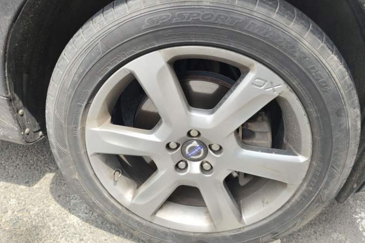 Used Volvo XC60 2014 T6 Zhiyi Edition Right Front Wheel Hub