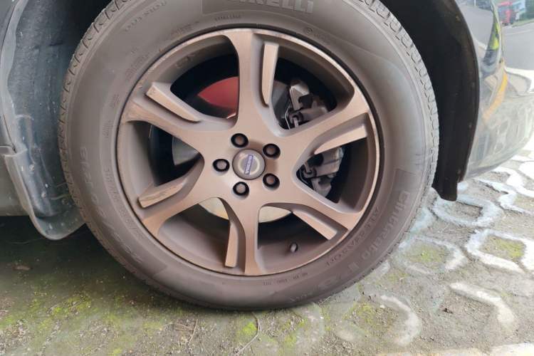 Used Volvo XC60 2014 Restyled T5 Zhiya Edition Right Front Wheel Hub