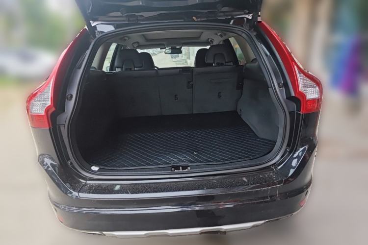 Used Volvo XC60 2014 Facelift T5 Zhiyi Edition Trunk