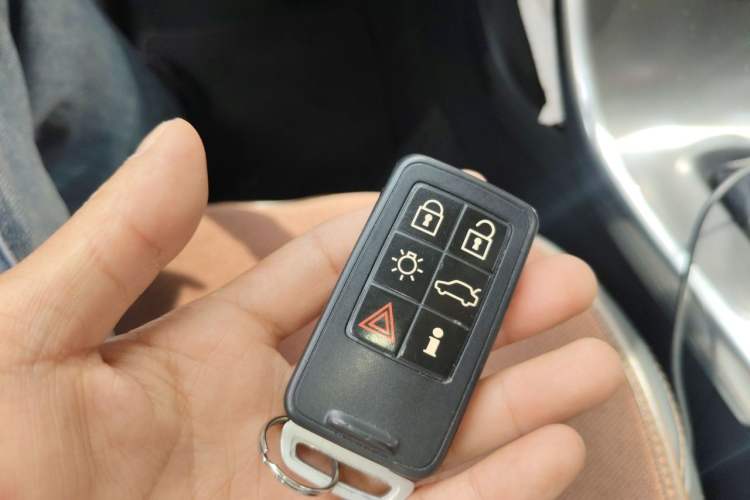 Used Volvo XC60 2014 T6 Zhiyi Edition Vehicle Key