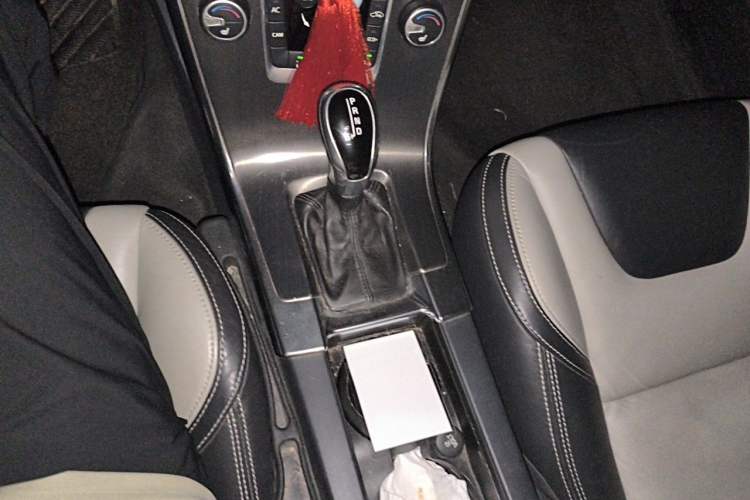 Used Volvo XC60 2014 Facelift T5 Zhiyi Edition Gear Lever